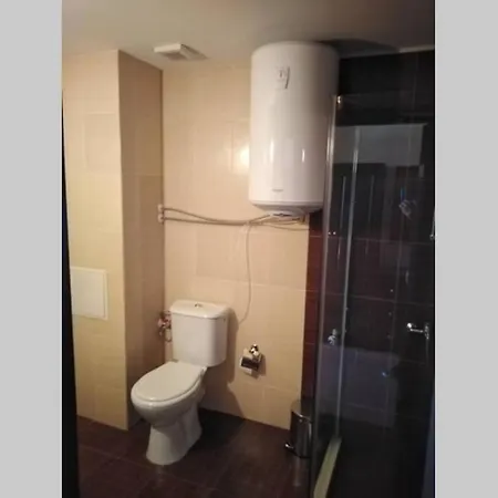 Royal Towers - 153 בנסקו