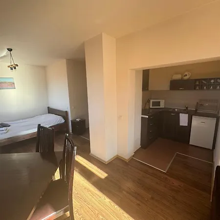 Royal Towers - 153 Apartment *